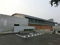 練馬区立向山小学校