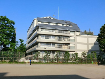 文京区立音羽中学校の画像1