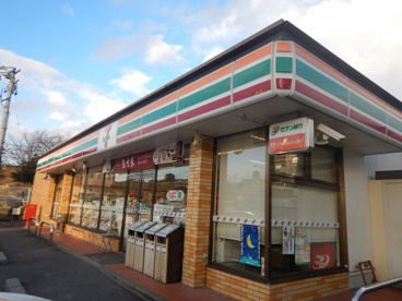 セブンイレブン 瀬戸苗場町店の画像1
