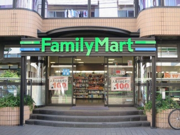 ファミリーマート南青山店の画像1