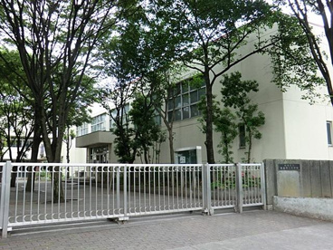 板橋区立高島第三中学校の画像1