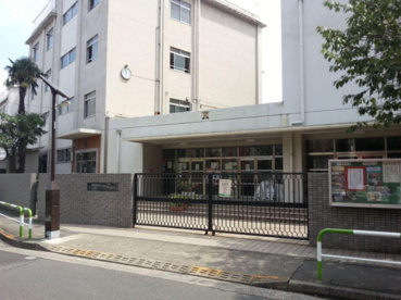 文京区立第一中学校の画像1