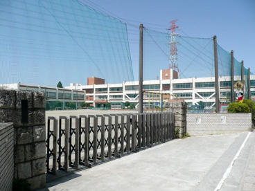 桑名市立七和小学校の画像1