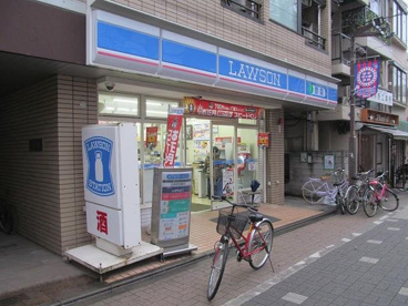 ローソン 幡ヶ谷二丁目店の画像1