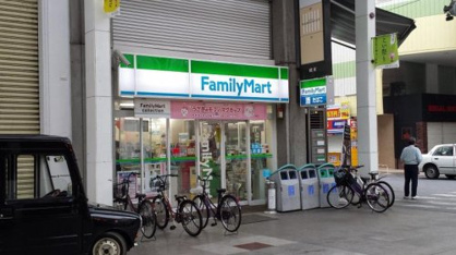 ファミリーマート高知帯屋町店の画像1