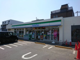 ファミリーマート土支田二丁目店