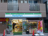 ファミリーマート代々木上原駅前店