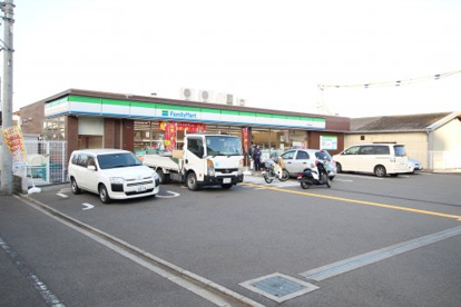 ファミリーマート守口東郷通店の画像1