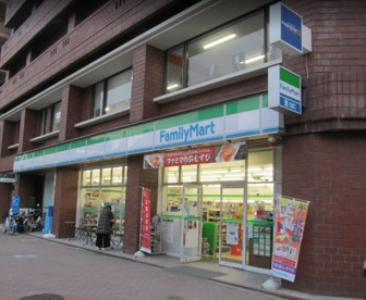 ファミリーマート豊島要町店の画像1