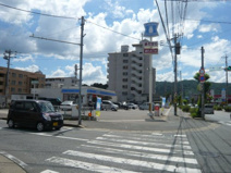 ローソン 片縄二丁目店