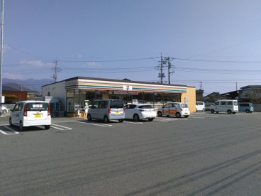 セブン-イレブン甲斐長塚店の画像1