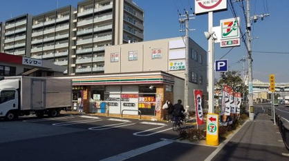 セブンイレブン尼崎東難波町２丁目店の画像1