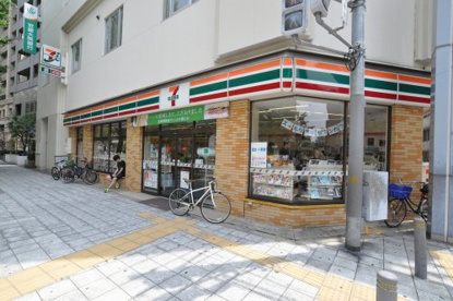 セブン‐イレブン 四ツ橋南堀江店の画像1