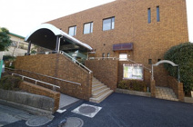 豊島区立池袋図書館