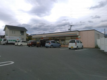 セブンイレブン 甲斐双葉龍地店の画像1
