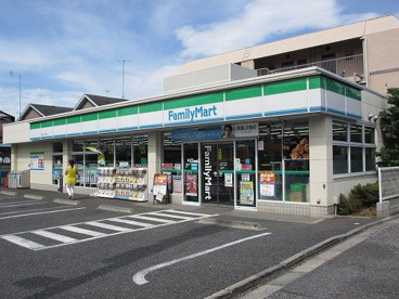 ファミリーマート練馬平和台二町目店の画像1