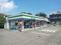 ファミリーマート鶴ヶ島鶴ヶ丘店
