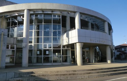 関城体育館の画像1