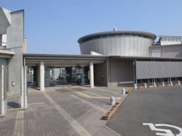 筑西市立中央図書館の画像1