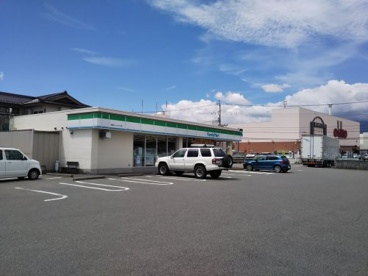 ファミリーマート田富リバーサイド店の画像1