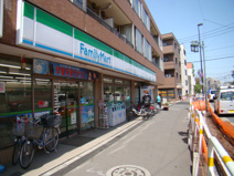 ファミリーマートさんみせ大谷口店