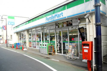 ファミリーマート府中紅葉丘店の画像1