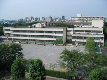 板橋区立赤塚新町小学校の画像1