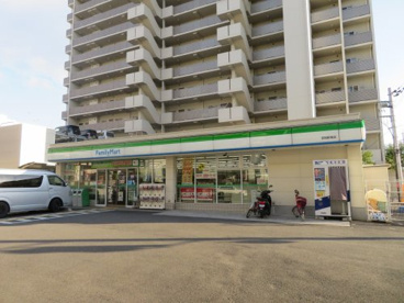 ファミリーマート吉田駅南店の画像1
