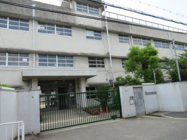 東大阪市立八戸の里小学校の画像1