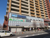 ウエルシア河内花園駅前店