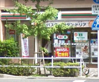 セブン-イレブン 新宿山吹町店の画像1