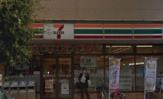 セブン-イレブン 新宿岩戸町店
