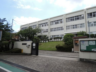羽曳野市立羽曳が丘小学校の画像1