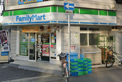 ファミリーマート 西天満店の画像1