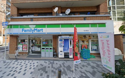 ファミリーマート 与力町店の画像1