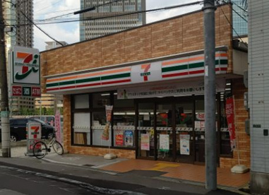 セブンイレブン 梅田スカイビル東店の画像1