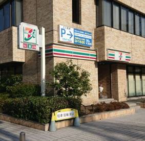 セブンイレブン 大阪西天満1丁目店の画像1