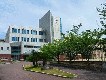 難波中学校の画像1