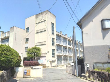 堺市立東百舌鳥中学校の画像1