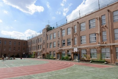 新宿区立早稲田小学校の画像1