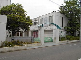 世田谷区立用賀小学校の画像1