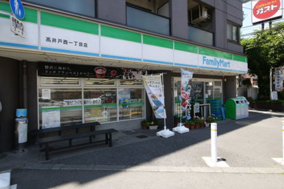 ファミリーマート 高井戸西一丁目店の画像1
