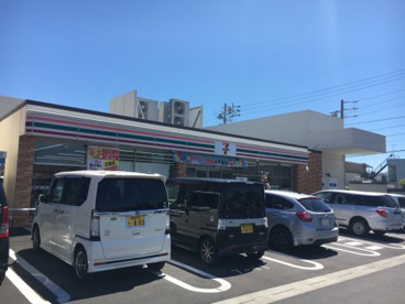 セブンイレブン 瀬戸川西店の画像1