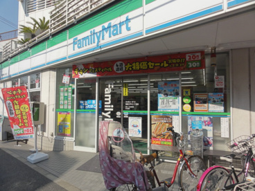 ファミリーマート須賀江戸川二丁目店の画像1