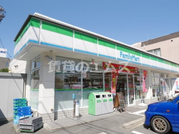 ファミリーマート福岡大楠一丁目店の画像1