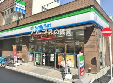 ファミリーマート戸部駅東店の画像1