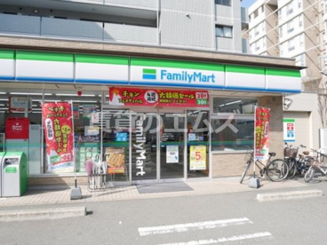 ファミリーマート福岡大楠三丁目店の画像1