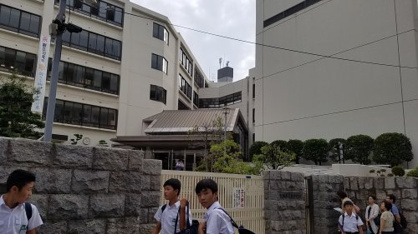 大阪市立東中学校の画像1