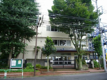 牛込第三中学校の画像1