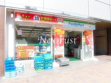 ファミリーマート東麻布一丁目店の画像1